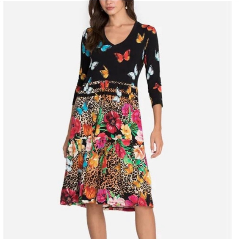 Do not buy. Sold on another siteJohnny was size large three tiered dress